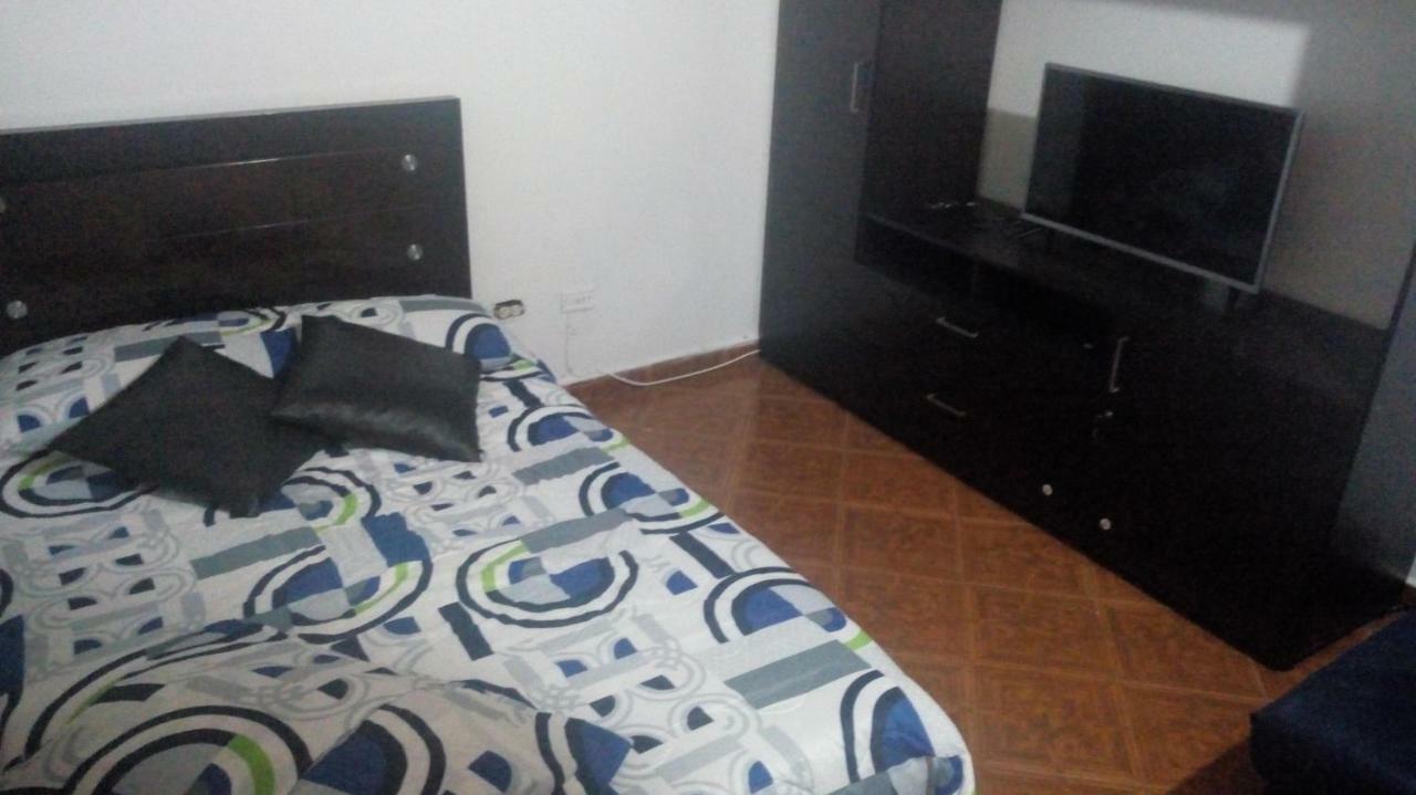 Habitación cerca al centro Medellín Exterior foto